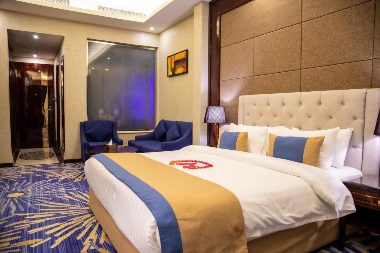 فندق هوليداي الخليج الرياض - Holiday Al Khaleej Hotel Exteriér fotografie