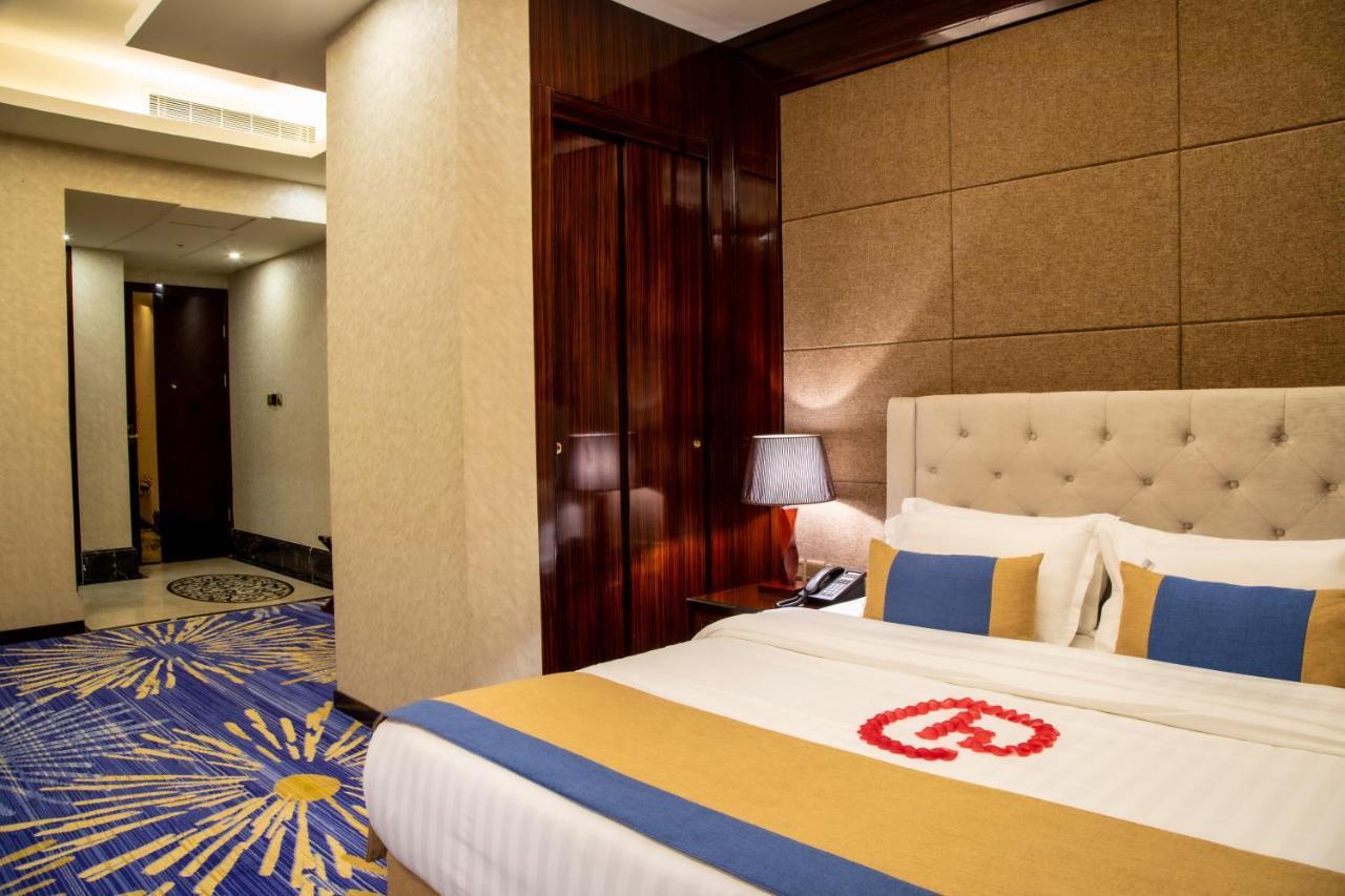 فندق هوليداي الخليج الرياض - Holiday Al Khaleej Hotel Exteriér fotografie