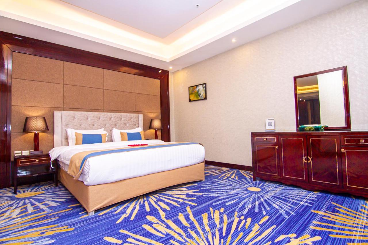 فندق هوليداي الخليج الرياض - Holiday Al Khaleej Hotel Exteriér fotografie