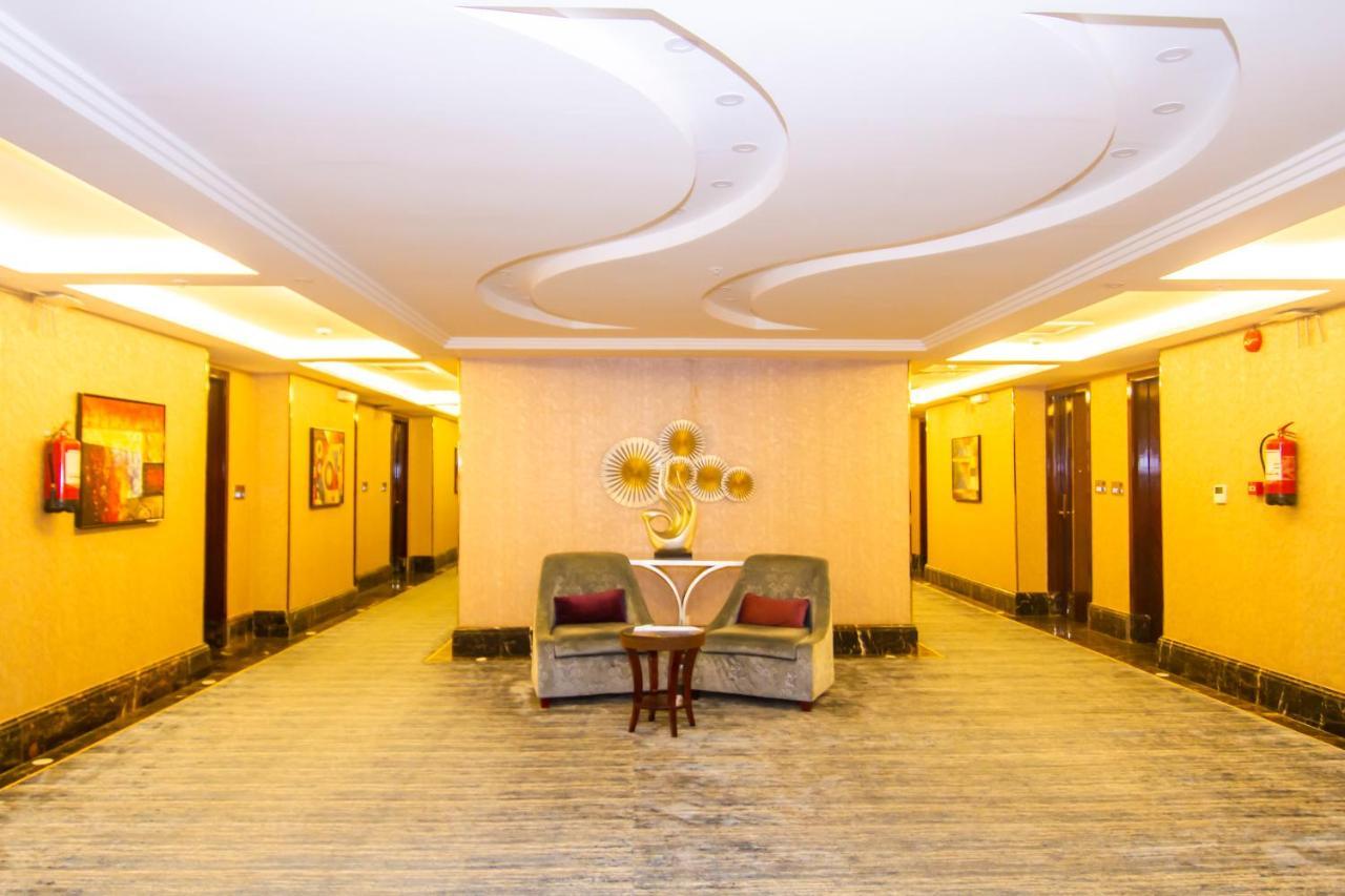 فندق هوليداي الخليج الرياض - Holiday Al Khaleej Hotel Exteriér fotografie