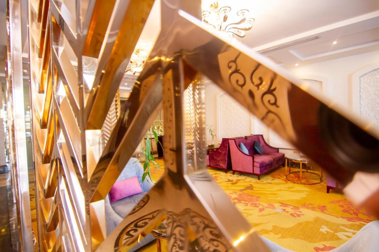 فندق هوليداي الخليج الرياض - Holiday Al Khaleej Hotel Exteriér fotografie
