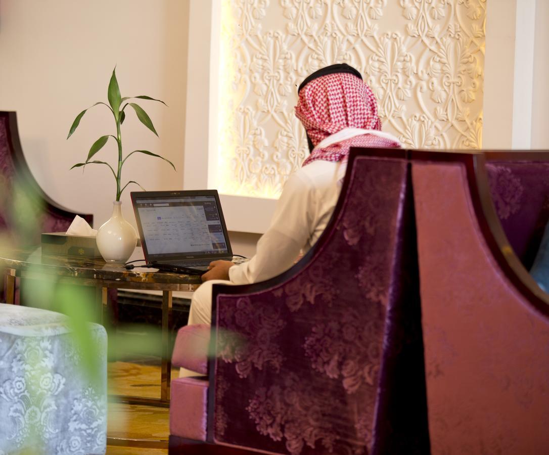 فندق هوليداي الخليج الرياض - Holiday Al Khaleej Hotel Exteriér fotografie